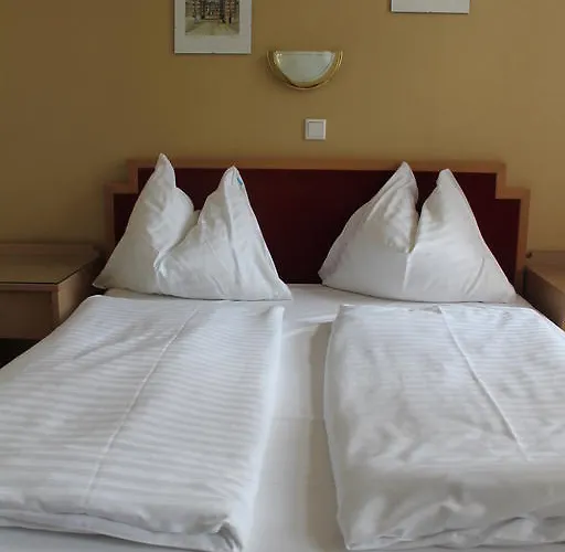 Hotel Rustler 2*