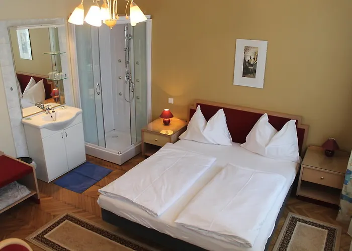 Hotel Rustler 2*