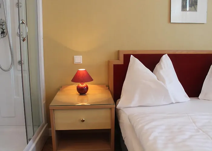 Hotel Rustler 2*