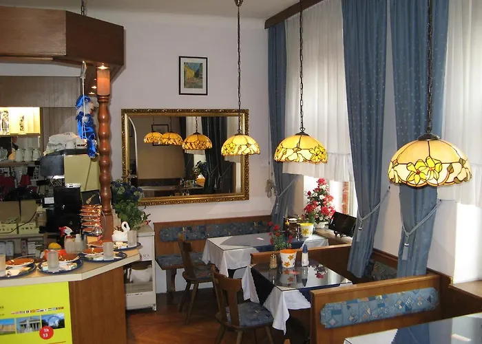 Hotel Rustler